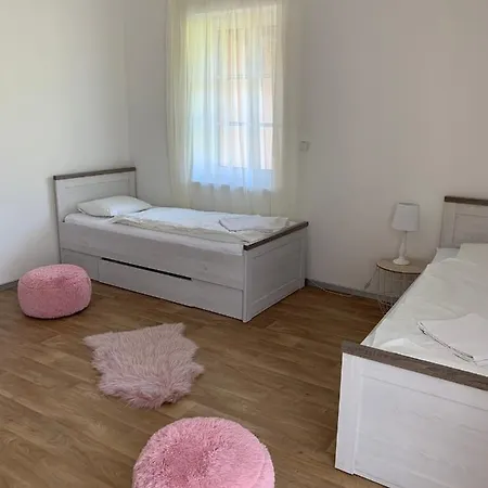 Apartman Snezenka Wüstenei